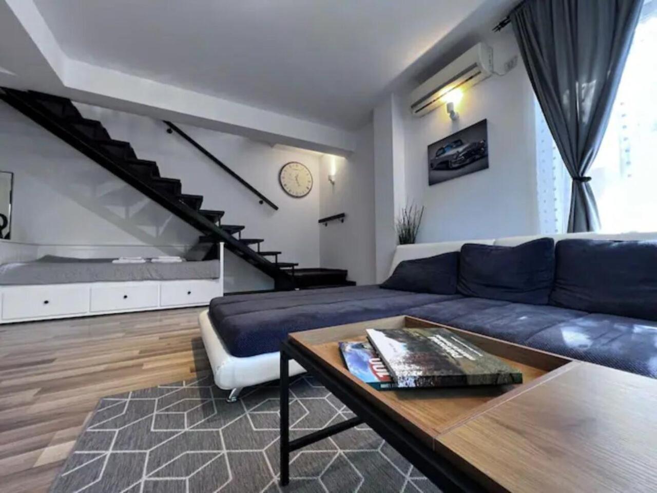 Vila Luminoasa Cu Curte Privata 부쿠레슈티 외부 사진