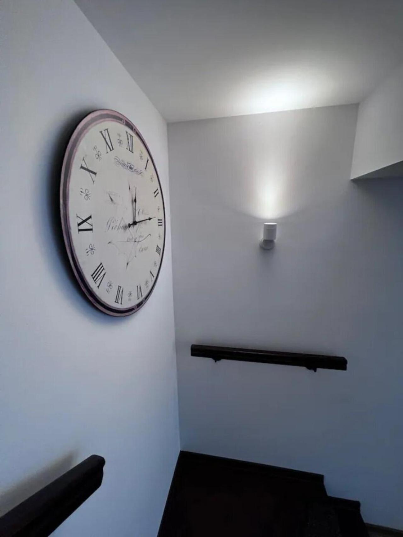 Vila Luminoasa Cu Curte Privata 부쿠레슈티 외부 사진
