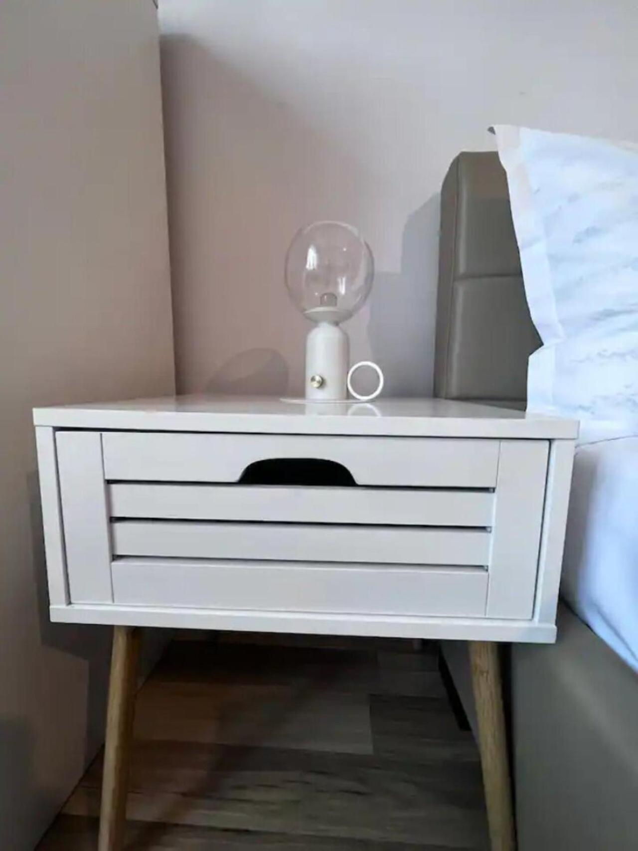 Vila Luminoasa Cu Curte Privata 부쿠레슈티 외부 사진